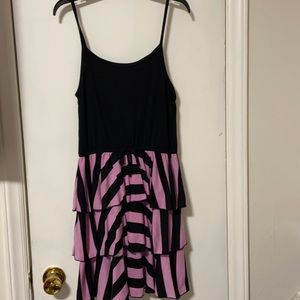Black and pink dress size XL